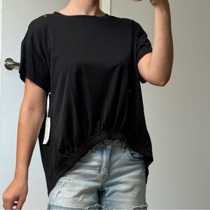 Chic Black Short Sleeve Women's Top High Low Stylus Size Large New With Tags